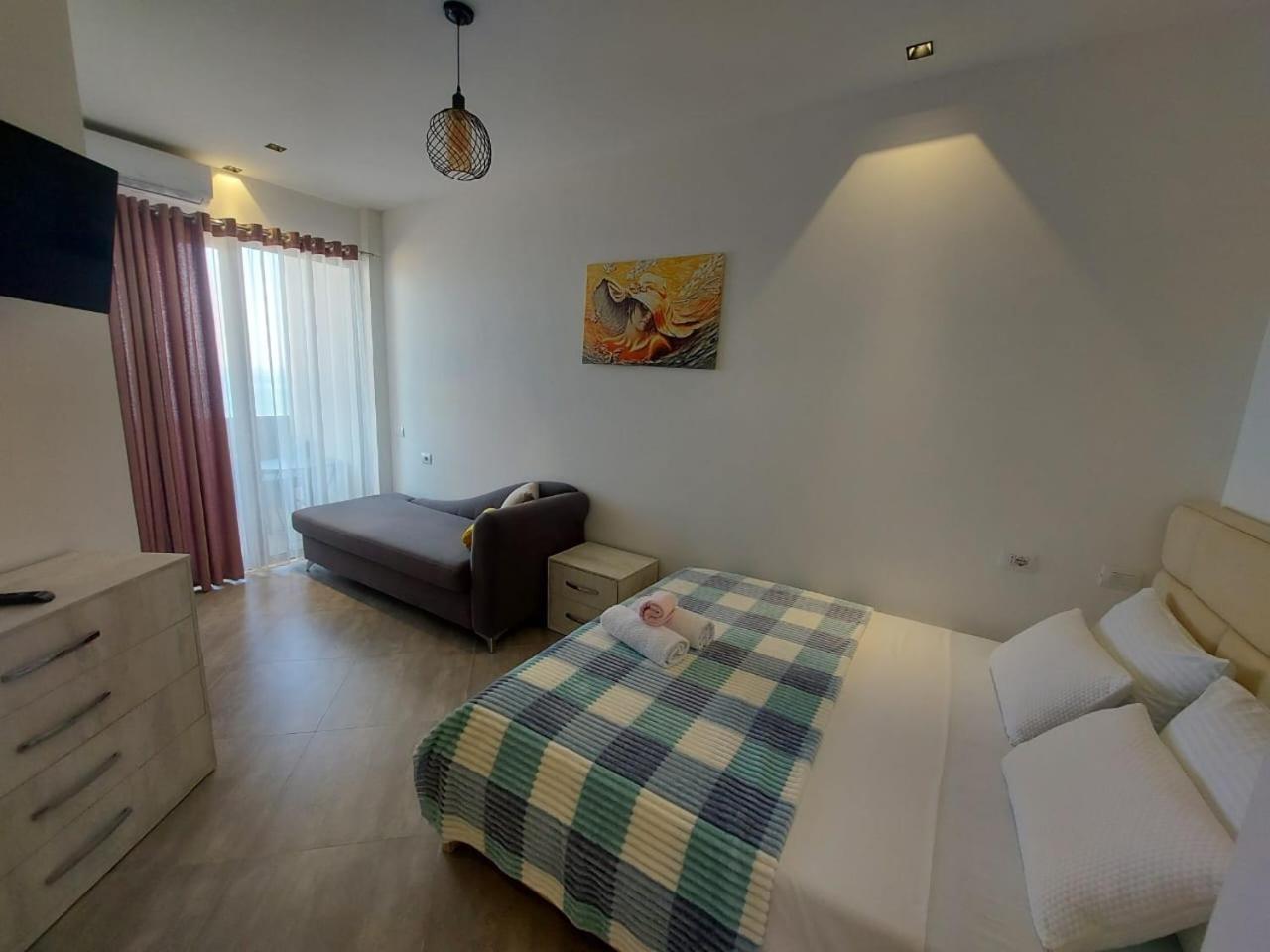 Eden Hotel Shëngjin 外观 照片