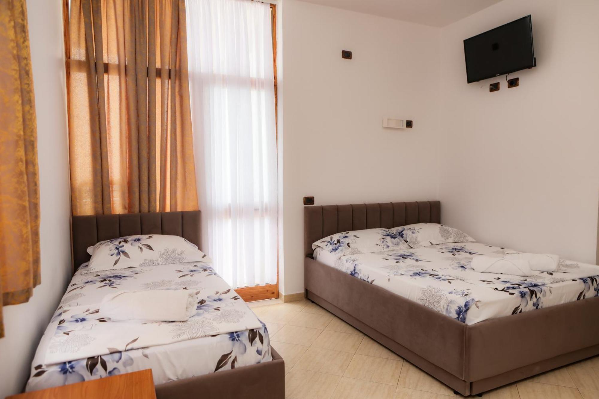 Eden Hotel Shëngjin 外观 照片